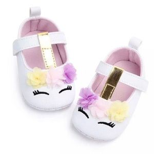 White unicorn soft sole baby shoes